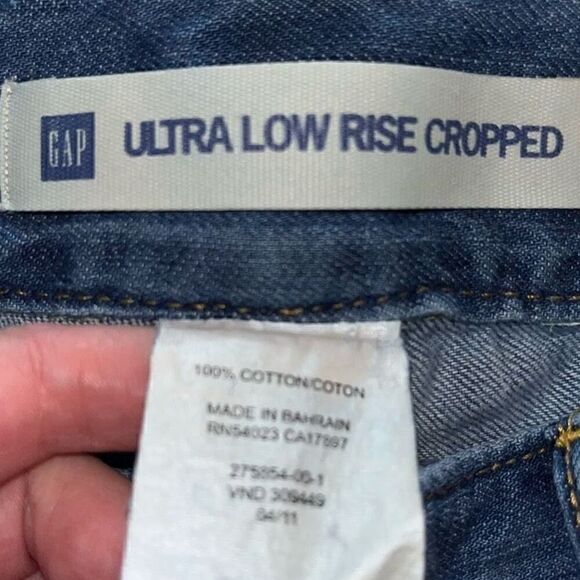 Gap ultra low rise cropped jeans 6R - Picture 3 of 4